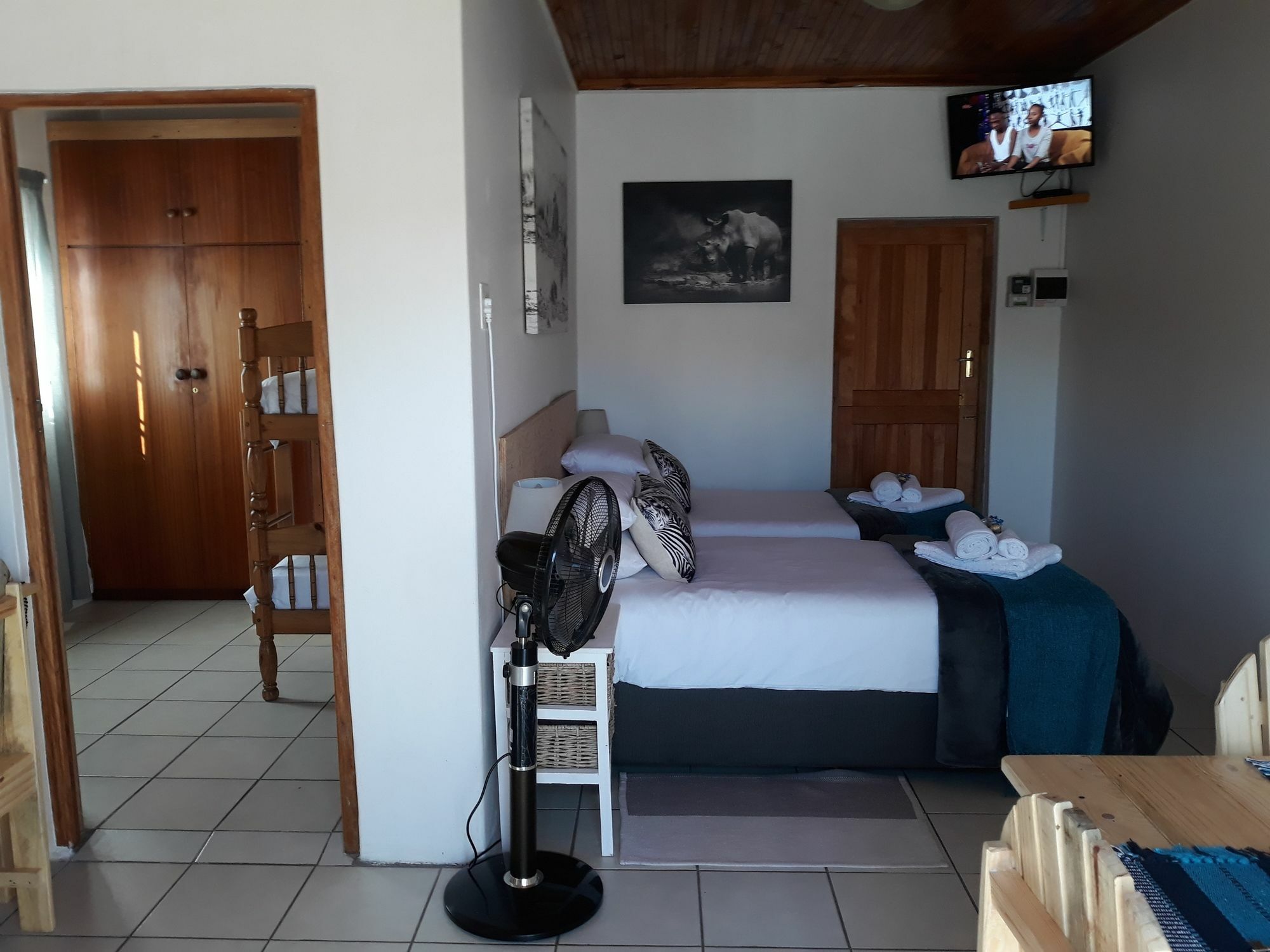 The Bay Inn Port Elizabeth Exterior photo
